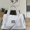 Budmil sporttáska 26 szürke 45x28x20cm 10080125-001261