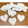 Kép 2/2 - Fa figura szív fehér 4cmx3mm 15db/cs