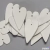 Kép 3/3 - Fa figura szív fehér hosszúkás 6cmx3.5cmx3mm 15db/cs