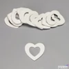 Kép 1/2 - Fa figura szív fehér lyukkal 6cmx5.5cmx3mm 15db/cs