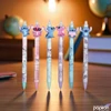Kép 2/2 - Golyóstoll radírozható Stitch Pasztell kék íráskép Colorino