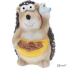 Őszi kerámai dekor figura porcelán ruhás süni : 7,4x7,3x11cm kpm25