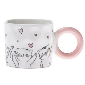 Bögre porcelán 300 ml fekete rajzos cicákkal, rózsaszín szívekkel