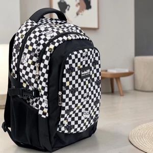 Budmil hátizsák 26' Fekete-Fehér Kockás 33x46x21cm 10110149/S103