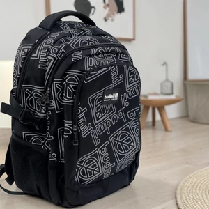 Budmil hátizsák 26' Fekete-Fehér Mintás 33x46x21cm 10110149/S101