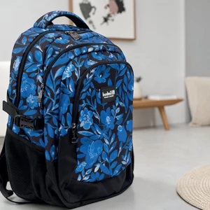 Budmil hátizsák 26' Kék-Fekete Mintás 33x46x21cm 10110149/S95