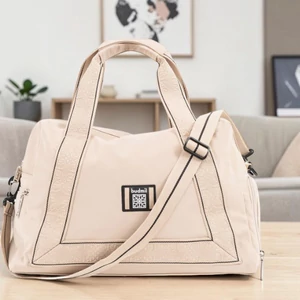 Budmil sporttáska 26 bézs 45x28x20cm 10080124-001261