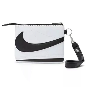 Csuklótáska Nike  '26 100.9739.127.OS FEHÉR 14x11x2cm