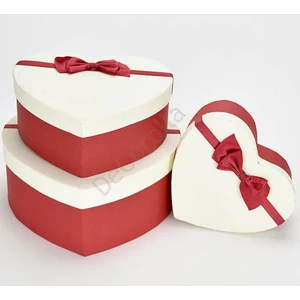 Díszdoboz szív alakú M méret 17x18,5x7,5cm-es, piros-krém színű S/3/2 [5998997715043]