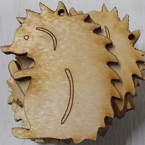 Fa figura festhető süni 5cm 10db/cs