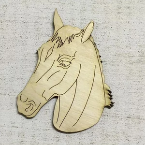 Fa figura lófej 8, 3x10, 5cm 