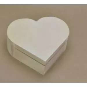Fa Szív alakú doboz 11x10x6cm