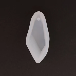 Öntőforma szilikon átlátszó gyémánt 2,2 x 5 x 1,1 cm 5 db/csom