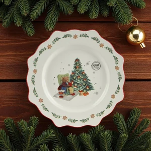 Porcelán tányér karácsonyi mintás maci 26,3cm SDKAE25 fenyőfával