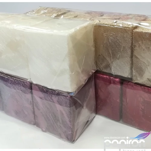 Adventi gyertya kocka 4db 4,5x4,5x5,5cm különböző metál szín a termék ára 1db-ra értendő!