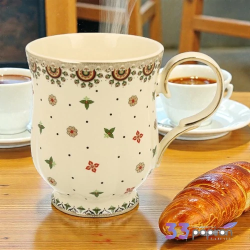 Bögre porcelán 450ml CASABLANCA ECRU virágos krém Díszdobozban