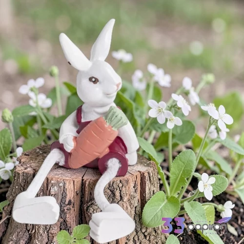 Dekor nyúl kerámia nyúl fiú, répával lógólábú 2 féle, 7,8cm