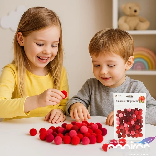 Dekor pompom 1,5cm vegyes piros 1,5cm 120db-os 25
