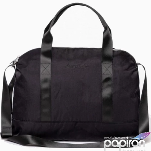 Heavy Tools Sport-utazótáska24 T24-777 Evissa24 Black 35x50x15 cm