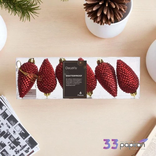 Karácsonyi dekor akasztós 24' piros toboz, glitteres 8cm sdkae