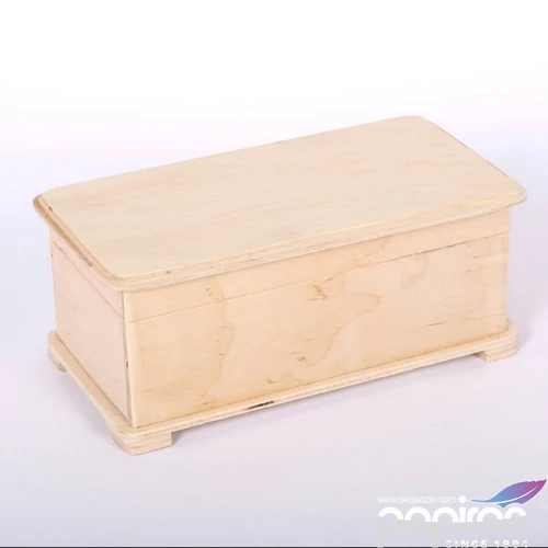 Fa doboz téglalap alakú lekerekített, 21x11x9cm