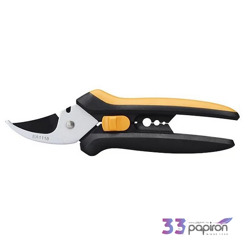 Metszőolló FISKARS Solid™ SP14