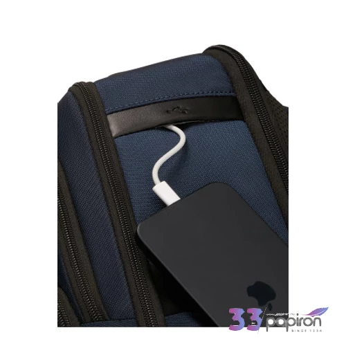 Samsonite Evosight hátizsák USB-töltőnyílással